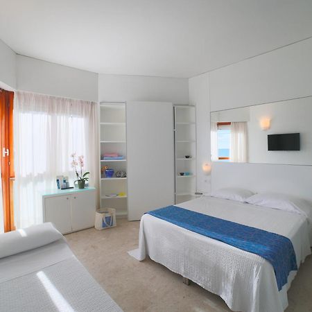 Hotel Caravelle Thalasso & Wellness Diano Marina Exterior photo
