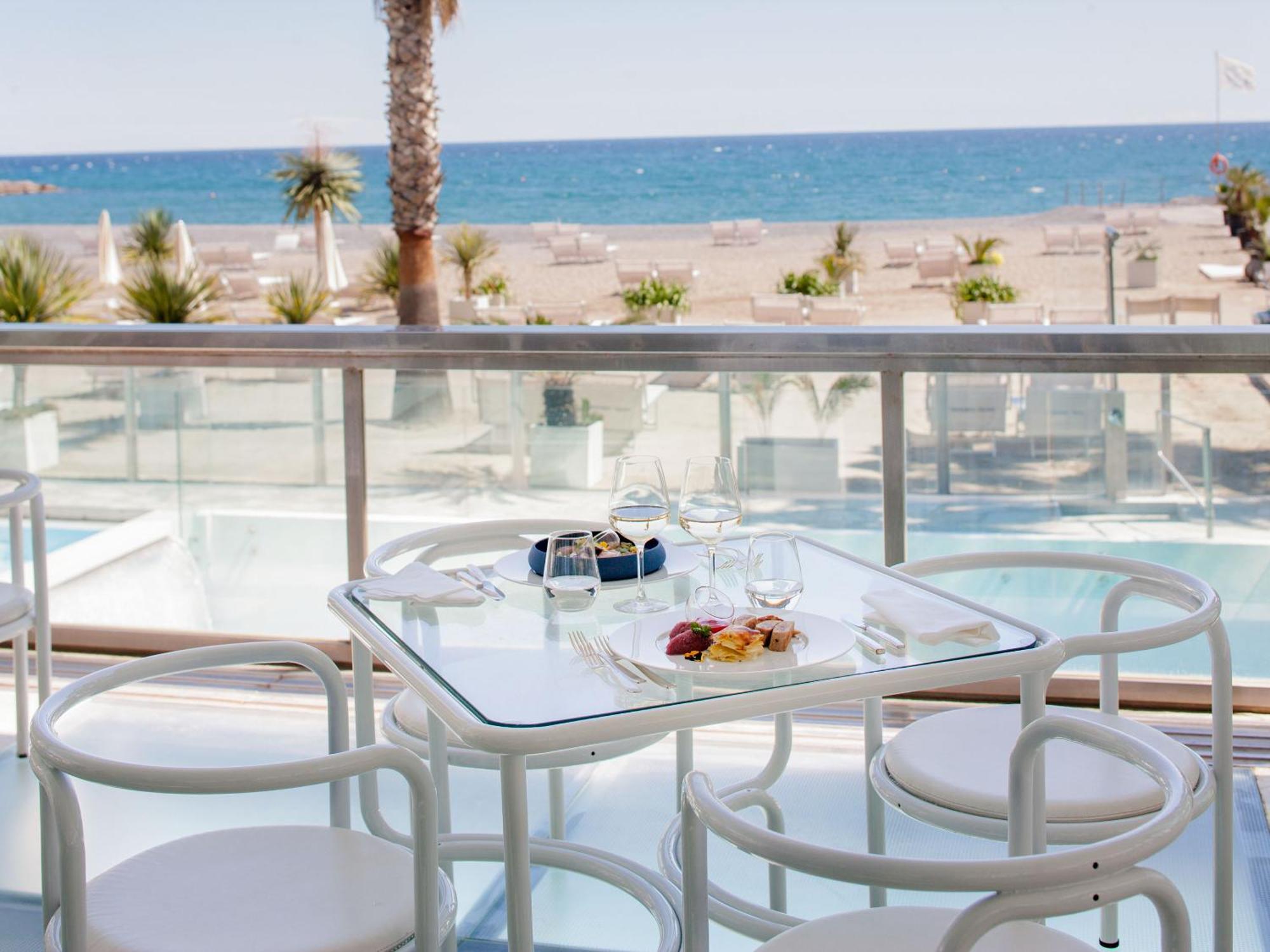 Hotel Caravelle Thalasso & Wellness Diano Marina Exterior photo