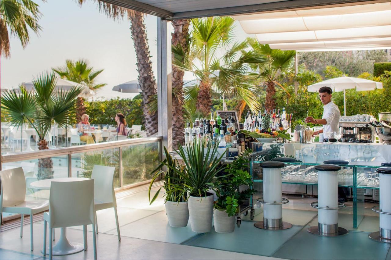 Hotel Caravelle Thalasso & Wellness Diano Marina Exterior photo