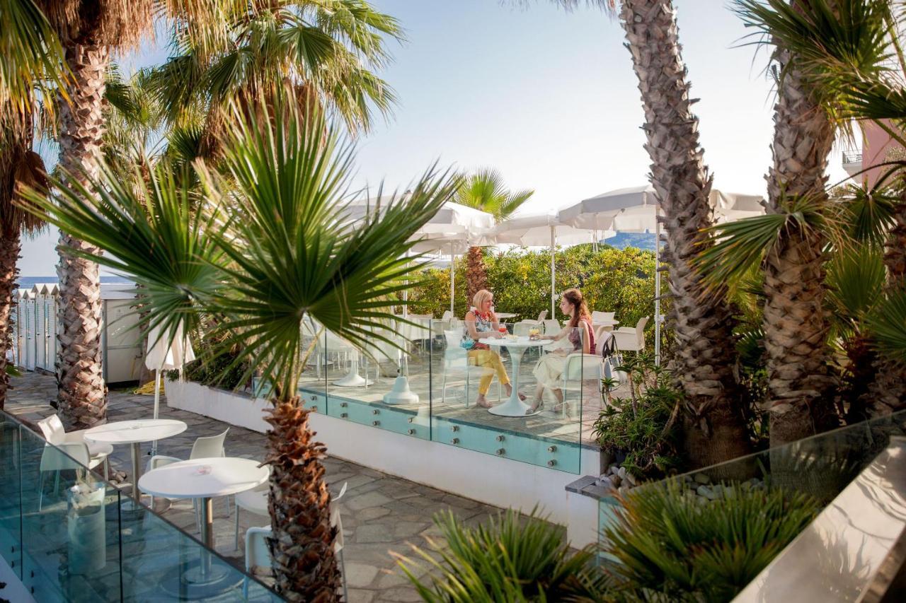 Hotel Caravelle Thalasso & Wellness Diano Marina Exterior photo