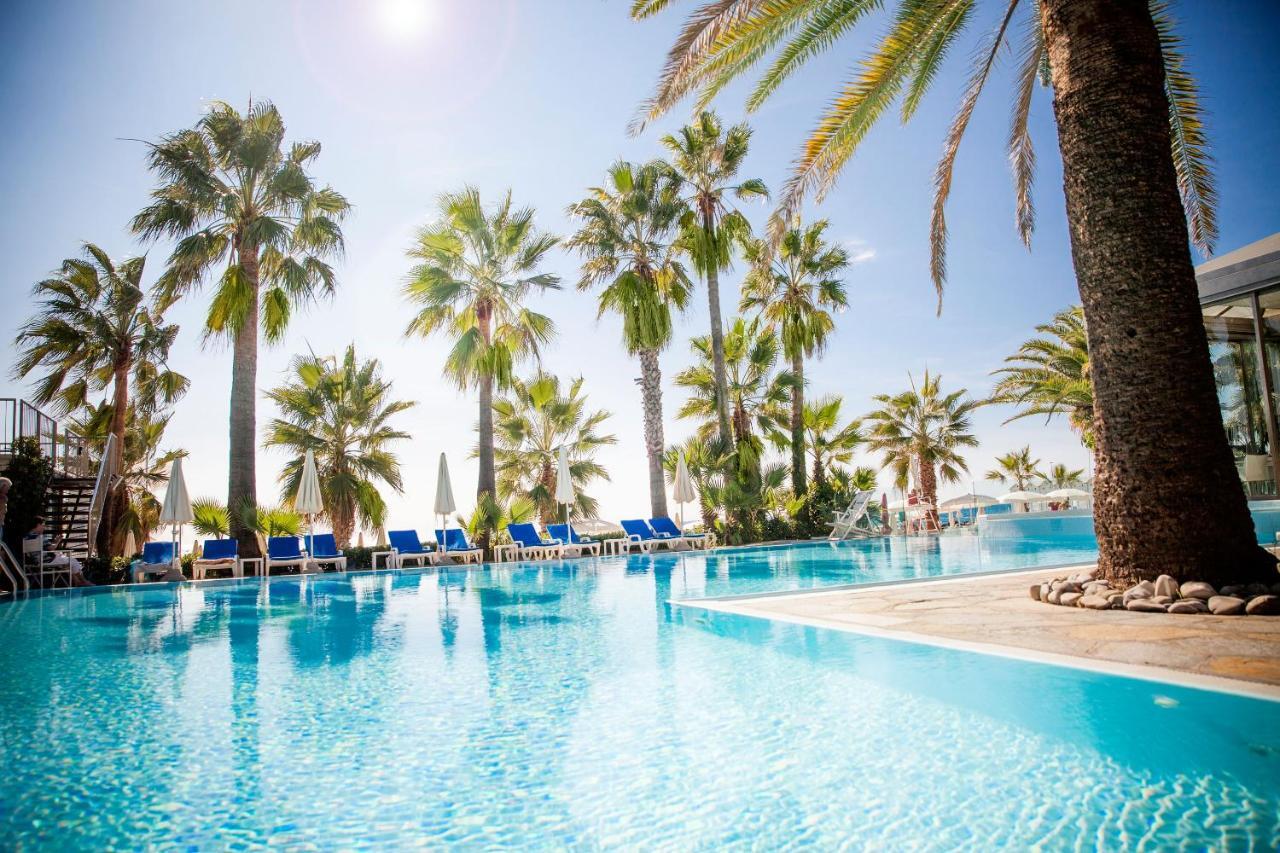 Hotel Caravelle Thalasso & Wellness Diano Marina Exterior photo